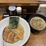 煮干し中華そば 麺屋 芝乃 - 