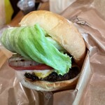 ビトウィーン ザ ブレッド - 