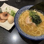 青山焼鳥倶楽部 昼の部 らーめん・つけ麺屋 - 