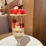 ザ ストリングス表参道 - 