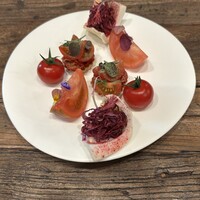 aru - トマト、キャベツなどの盛り合わせ