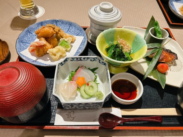 Yamatoya Sangen Nihonbashi Takashimaya Tokubetsu Shokudo