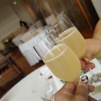 オーベルジュ・ド・リル ナゴヤ - 梨のシャンパンで乾杯