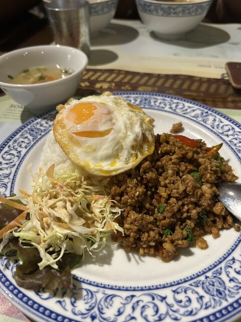 Faa Thai
