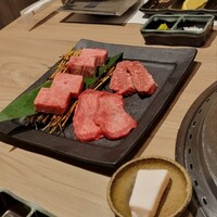近江うし焼肉 にくTATSU 渋谷店 - 