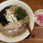 めんくま - 背脂醤油ラーメン 特盛 1,150円
