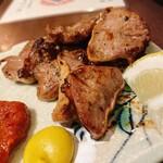 やきとん＆ハイボール やんばるミートセンター - 