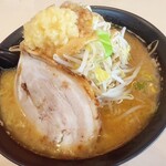 麺屋新月 - 河内家二郎※横から
