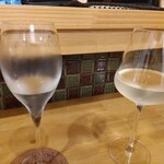 Vieni Kanda - 右白ワイン