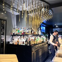 R1 TOKYO Bar&Restaurant - 