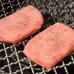 焼肉ホルモン はねいし - 