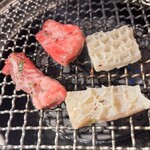 焼肉ホルモン はねいし - 