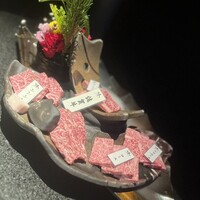 個室 和牛焼肉 吟 難波店 - 