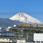 うなぎ いけだ - 三島駅ホームからの富士山