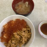 水口寿志亭 市場の食堂  - 