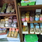 ナナハコ - ２０１４年５月末の店内♪この日は焼き菓子が豊富でした(≧▽≦)