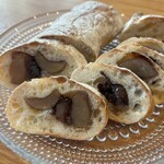 パラオア 新鎌ヶ谷店 - 栗ショコラさん。でっかい栗がゴロゴロ入っててびっくりしました。栗は甘露煮のような甘さなので甘党さん向けかも