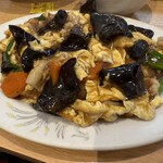 浜っ子 麺八 - キクラゲ、肉と卵炒め