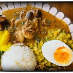 カフェバー キッサコ - ココナッツカレーに豆カレー♫