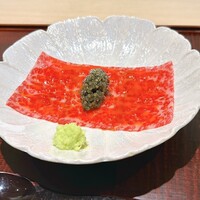 肉懐石 凜然 - 但馬牛サーロインのユッケ キャビアのせ