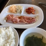 たいかろう - 料理写真:カルビ定食1,200円