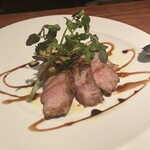 TREES イタリアン アンド バーラウンジ - 