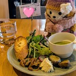 ベジバル チバットリア - サラダプレート✨(⁠´⁠(⁠ｪ⁠)⁠｀⁠）ｵｲｼｿ♡