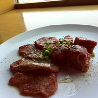 焼肉トラジ PARAM カレッタ汐留店 - タン、ヒレカク