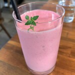 UNITY CAFE - いちごのスムージー
