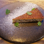 ヘーゼルナッツとリコッタチーズのタルト(650円)