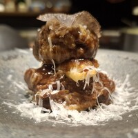 八重洲 steak & seafood 鉄板焼き 一心 - A5黒毛和牛ハンバーグ 黒トリュフ　ペコリーノチーズ　