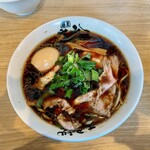 麺屋 丈六 - 中華そば並900円　味付半熟煮卵100円