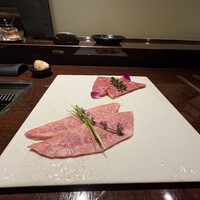 黒毛和牛焼肉 虎斑 北新地店 - 