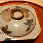 銀座 しのはら - 春蘭の絵柄