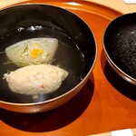 銀座 しのはら - 松葉蟹の真丈と蕪