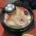 じろべ - 参鶏湯