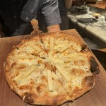 ザ ピッツァバー ON 38TH - 