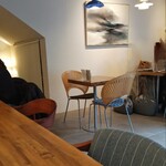 喫茶 ヤーカルフ - 椅子も可愛い