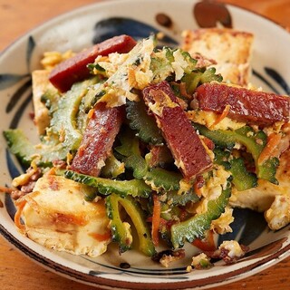 【観光の皆様にもオススメ！】沖縄料理と空間を満喫◎