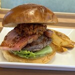 BURGER LUANA - 料理写真: