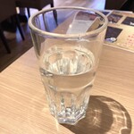 香港飲茶専門店 西遊記 横浜中華街 - お水。