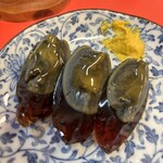 金山園 - ☆皮蛋　黄身がとろ〜りとして口触りサイコーです＾＾特有の臭みが無く旨みが強い✨