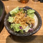 SPICY CURRY 魯珈 - プチサラダはいつも頼むお気に入り