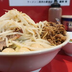 ラーメン二郎 - ラーメン半分＋青ネギうずら崩