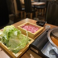 しゃぶしゃぶ・創作料理居酒屋 豚吟 栄店 - 