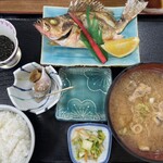 シーサイド磯貝 - 