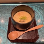 札幌 鮨 よこ田 - 茶碗蒸しにホタテ・ゆりねなど入っていた