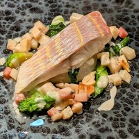 ラヴァンドール - 魚料理 ... これは旨い ... ハムだかベーコンがいい仕事してます