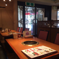 焼肉 香龍園 - 店内