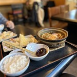 めん処　かどせん本店 - 味噌煮込みうどんてんぷらランチ